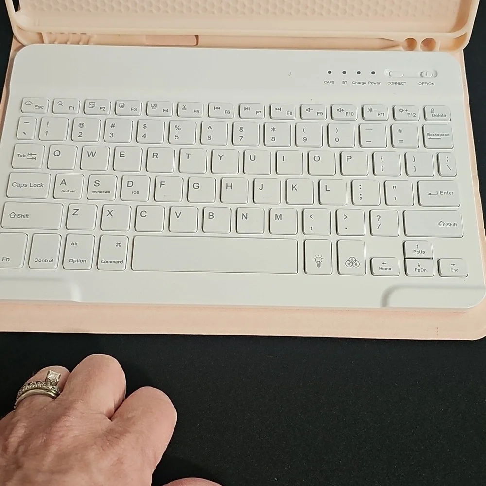 Bluetooth Keyboard with Pink Case for ipad 9th generation